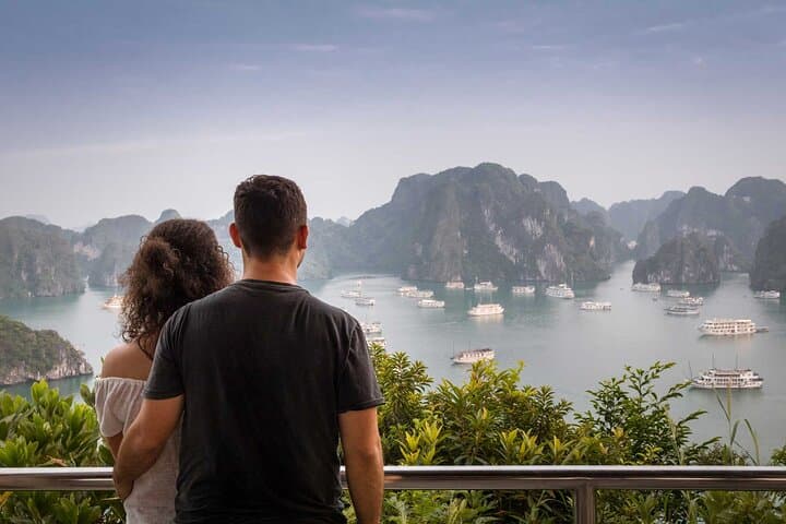 Amanda Cruises: 2-Day, 1-Night Luxury Cruise Through Ha Long Bay photo 6