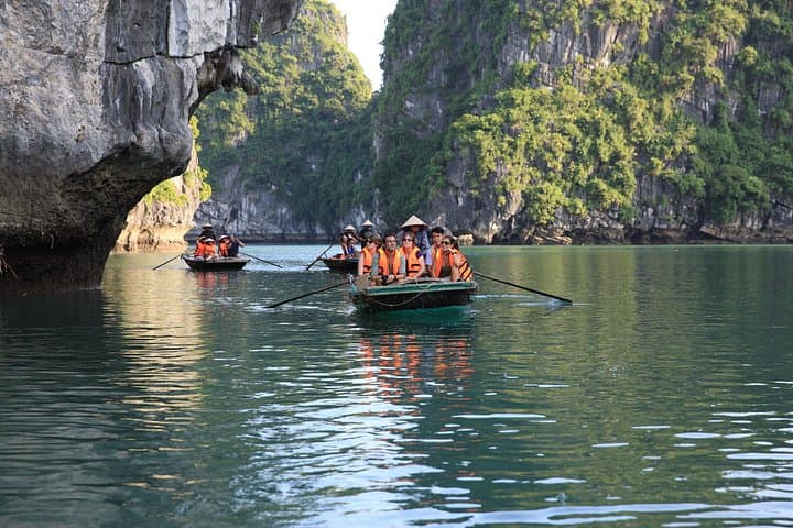 Hanoi to Ninh Binh and Bai Tu Long Bay: 3-Day Cruise & Karst Adventure photo 2