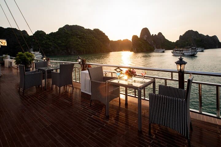 Garden Bay Classic: 2-Day Bai Tu Long Cruise with Kayaking & Fishing-Village Visit photo 5