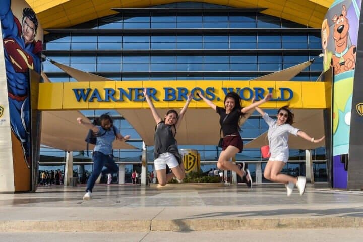 Warner Bros. World Abu Dhabi: Practical Guide to Rides, Pickup & Planning photo 3