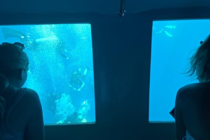 Yellow Submarine Cruise Larnaca: Swim the Zenobia Wreck with Unlimited Drinks photo 3