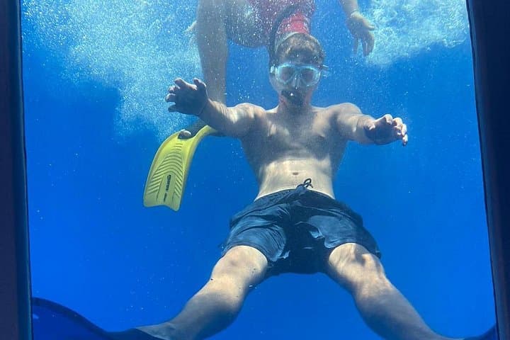 Yellow Submarine Cruise Larnaca: Swim the Zenobia Wreck with Unlimited Drinks photo 4