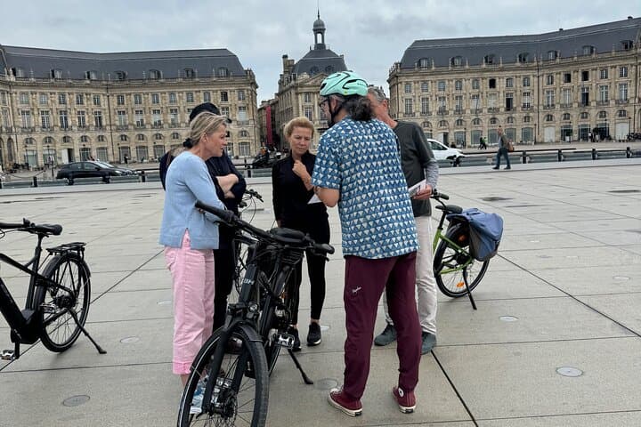 Glide Bordeaux: 3-Hour E-Bike Tour Through UNESCO Streets & Garonne Views photo 5