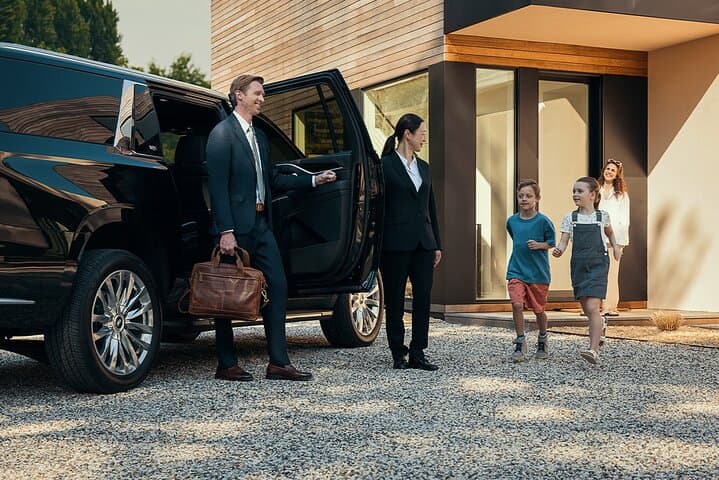 San Francisco Private Luxury Transfer and Personalized Chauffeur Tour