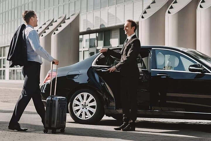 San Francisco Private Luxury Transfer and Personalized Chauffeur Tour photo 2