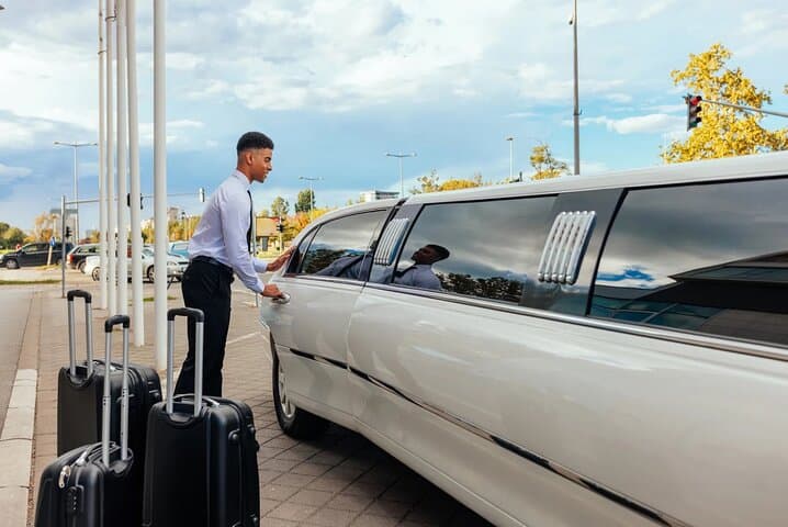 San Francisco Private Luxury Transfer and Personalized Chauffeur Tour photo 5