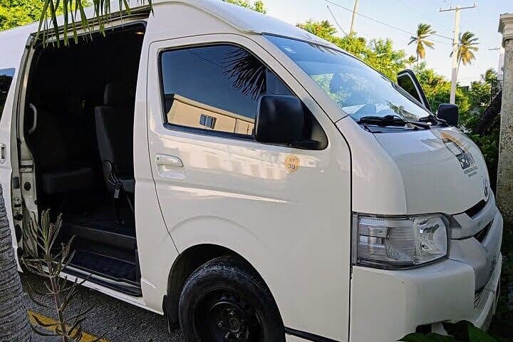 Punta Cana Private Airport Shuttle — Seamless Transfers to Punta Cana Hotels photo 2