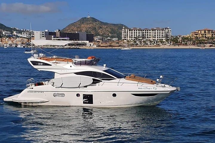 Private 3-Hour Yacht Cruise in Cabo San Lucas — El Arco, Snorkel & Paddleboard photo 3