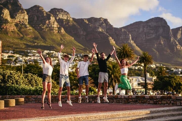 Private Cape Town Photoshoot: Couples, Families & Groups in Iconic Locations photo 3