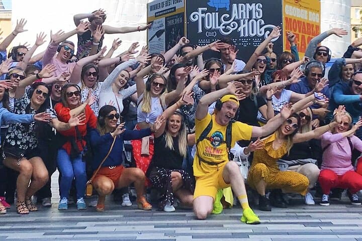 Silent Disco Adventure at the Edinburgh Fringe: Headphones & Flash Mobs photo 4
