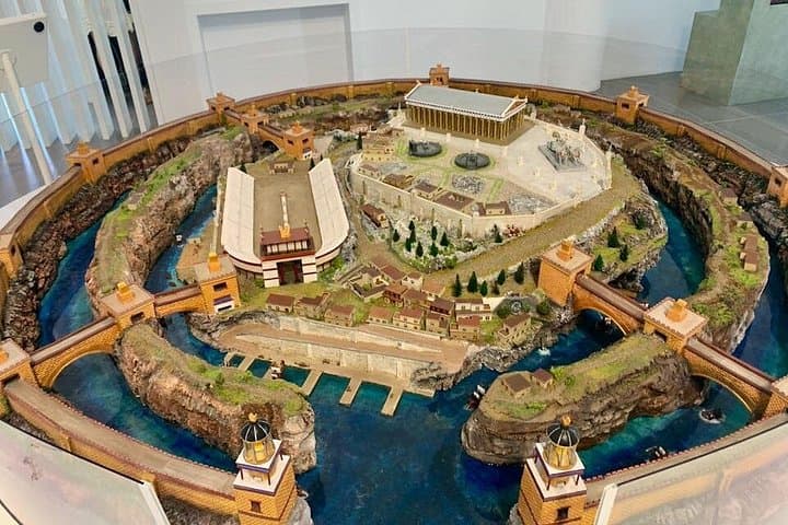Family Santorini Island Tour & Lost Atlantis Museum Experience photo 3