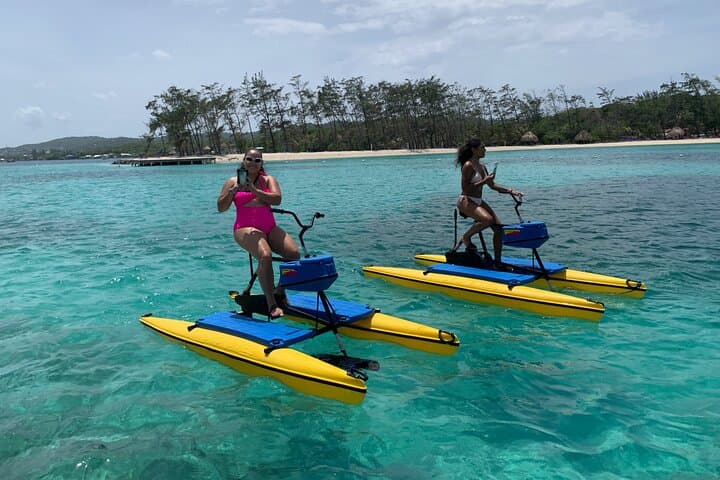 Eco-Friendly Hydrobike Tour and Private Island Beach Break in Roatán photo 2