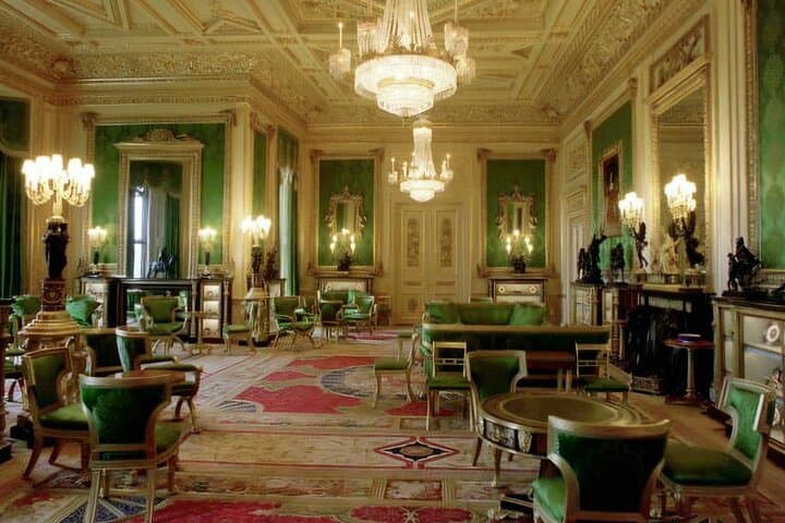 Stonehenge, Windsor Castle & Bath: Private Chauffeur Day Tour from London photo 5