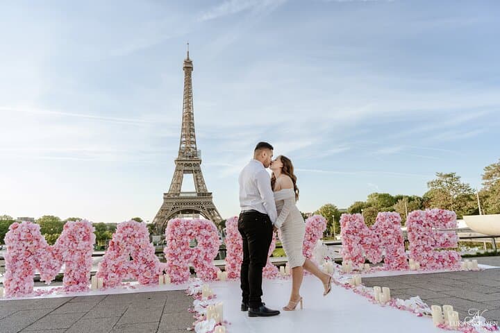 Paris Sunrise Portrait Session with a Local Photographer photo 2