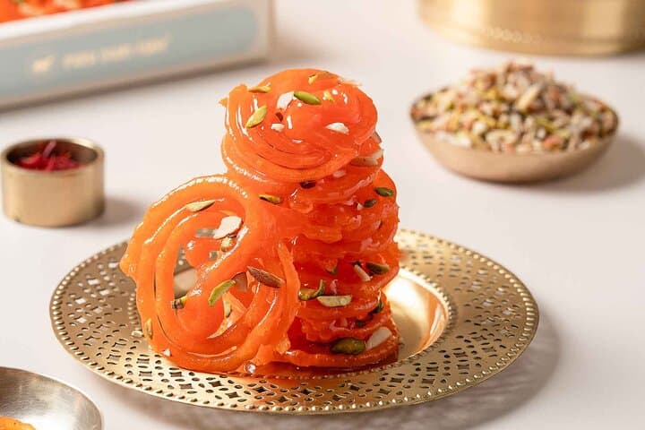 South Mumbai Vegetarian Brunch Tour — 20+ Tastings in Colaba & Marine Drive photo 3