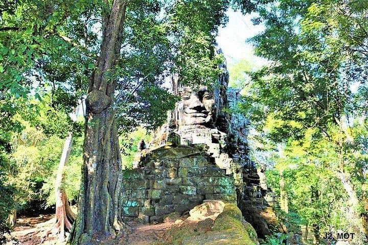 Sunrise and Grand Circuit: Private Full-Day Angkor Temple Tour from Siem Reap photo 3
