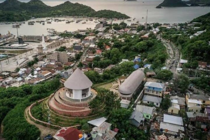 Sunsets, Dragons & Pink Sand: 3-Day Komodo National Park Tour from Labuan Bajo photo 4