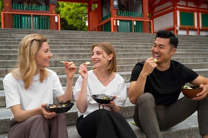 Kyoto Best Food Tour: Private 3-Hour Nishiki Market & Gion Food Walk