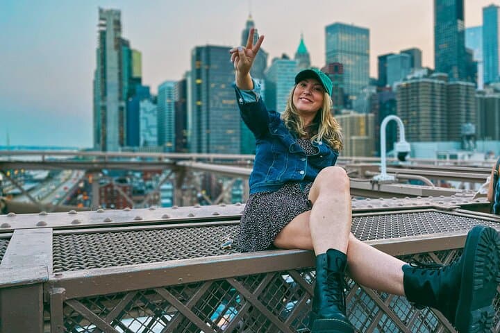 Brooklyn Bridge to DUMBO: 2-Hour Guided Walking Tour & Iconic Photo Stops photo 6