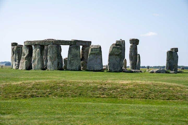 Private Luxury Day Tour: Bath & Stonehenge from London