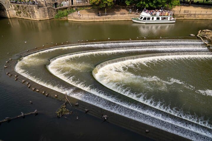 Private Luxury Day Tour: Bath & Stonehenge from London photo 6