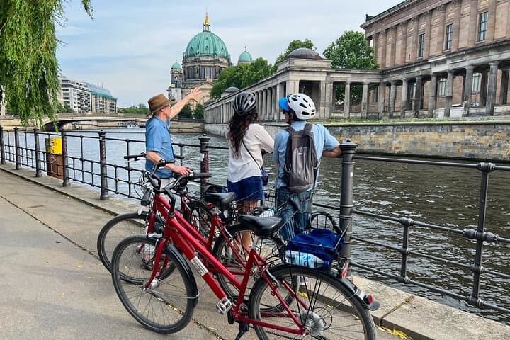 Private Berlin E-Bike Tour: Highlights & Hidden Gems of the City photo 6