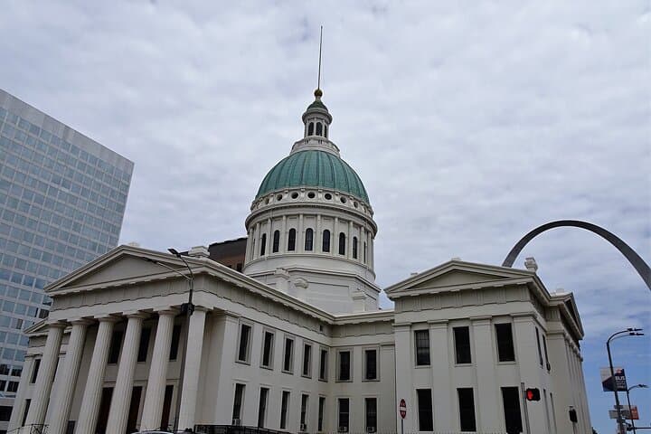 Downtown St. Louis Landmarks Walking Tour — Arch, Old Courthouse & Riverfront photo 5