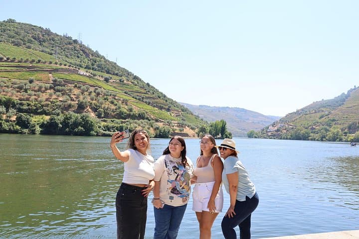 Douro Valley Winery Visits, Lunch & Rabelo Boat Cruise from Porto photo 5