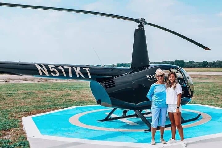 Private 20-Minute Helicopter River Ride Over Detroit’s Ambassador Bridge