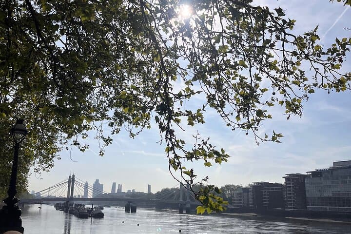 Chelsea Walking Tour: King's Road, Riverside Views & Hidden Gems photo 2