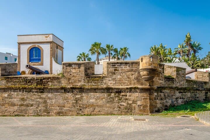 Casablanca Highlights: Hassan II Mosque, Old Medina & Corniche Half-Day Tour photo 5