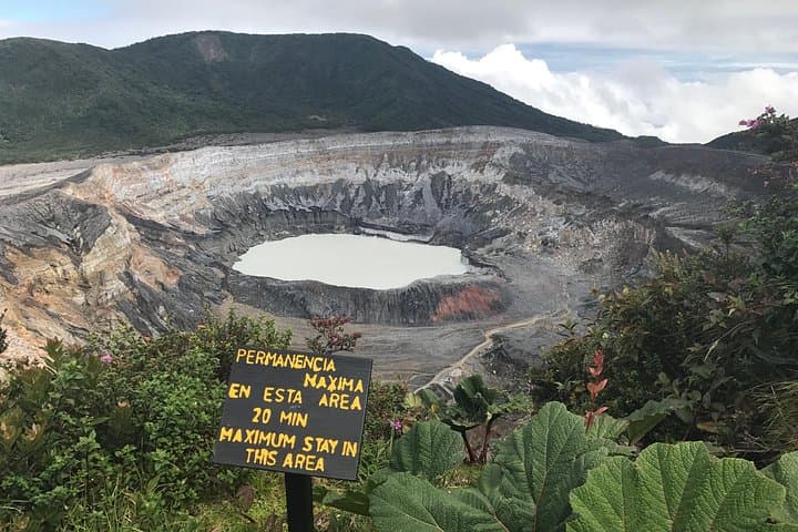 Poás Volcano and Doka Coffee Tour from Jaco — Crater Views & Coffee Tasting photo 2