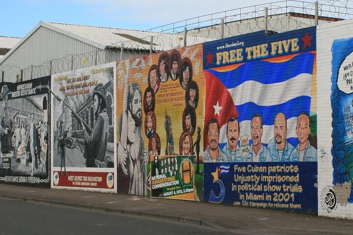 Across the Barricades: Women-Led Falls and Shankill Roads Walking Tour photo 3