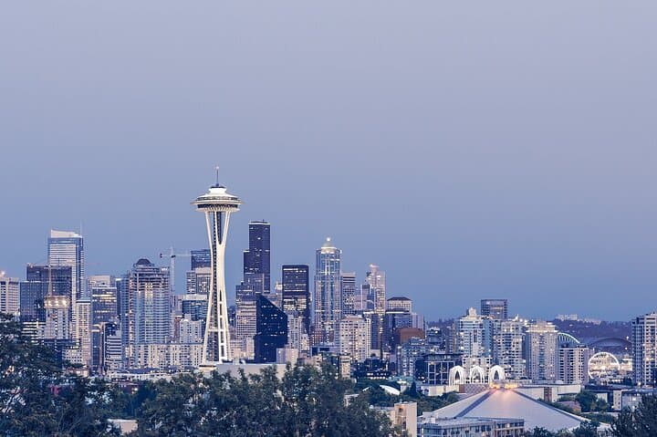 Private Downtown Seattle Full-Day Chauffeur Tour: Pike Place, Space Needle & Kerry Park photo 6