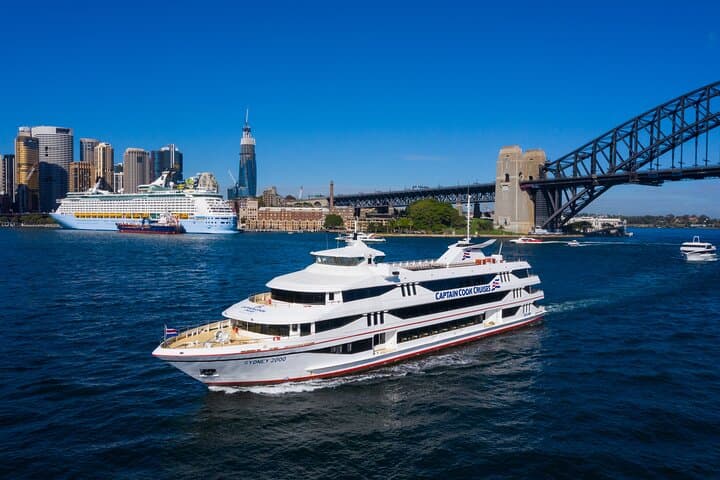 Sydney Harbour Lunch Cruise: Scenic 1.5–3 Hour Cruise with Opera House & Bridge Views photo 6