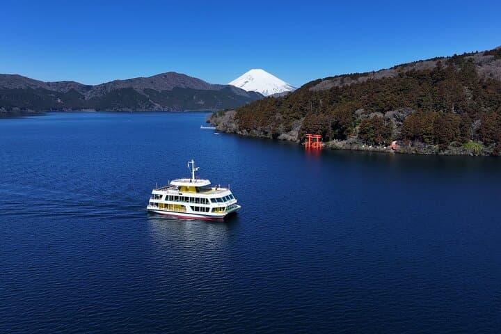Mt Fuji & Hakone Day Trip from Tokyo — Lake Ashi Cruise, Wadaiko Drum Show & Shinkansen Return photo 5
