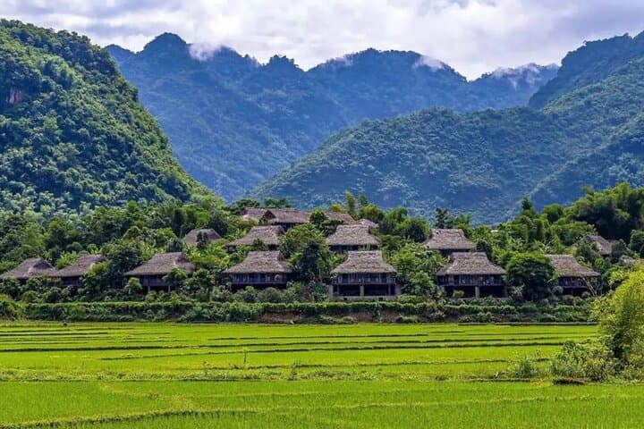 Mai Chau Day Trip from Hanoi: Bike Through Rice Paddies & Thai Villages