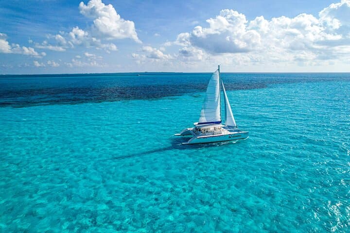 Isla Mujeres Catamaran Cruise: Snorkel, Beach Club & Open Bar Day Sail photo 3
