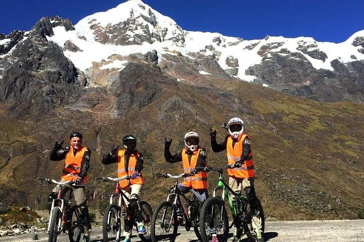 Inca Jungle Trek to Machu Picchu — 4-Day Biking, Rafting & Zipline Adventure photo 4