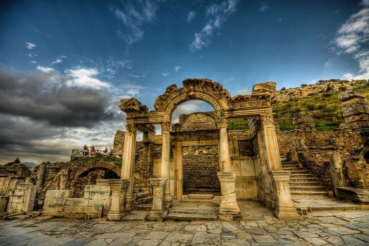 four-day-pamukkale-ephesus-cappadocia-tour-hot-air-balloon-atv photo 4