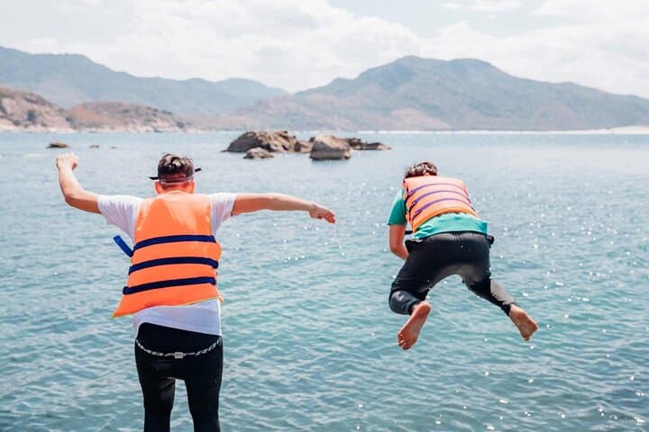 Vinh Hy Bay Snorkeling, Fishing & Cham Pottery Day Trip from Mui Ne photo 2