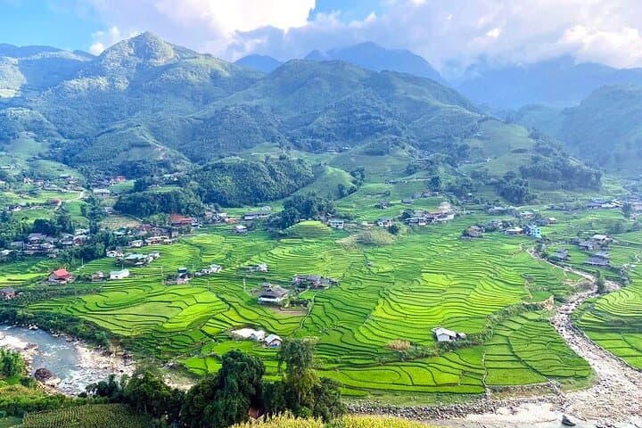 Sapa Homestay Trek: 2-Day Cultural Exchange through Muong Hoa Valley photo 1