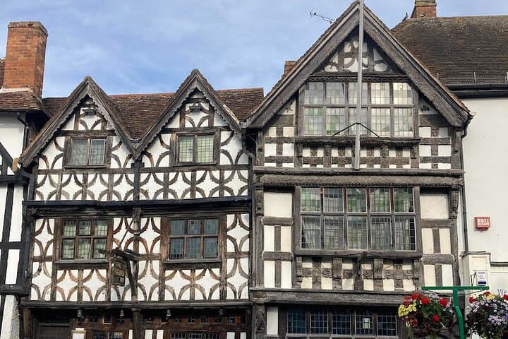 Self-Guided Shakespeare Walking Tour in Stratford-upon-Avon photo 2