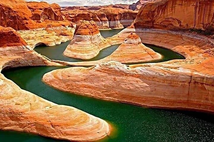 Explore Dahab's Colored Canyon: Full-Day Small-Group Canyon Hike photo 6