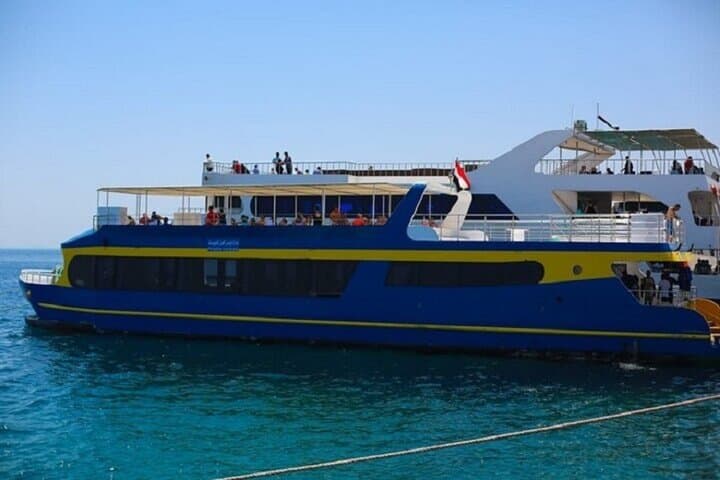 Hurghada Conquest Semi-Submarine Snorkel and Parasail Combo photo 2