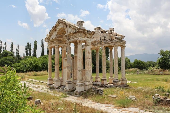 4-Day Pamukkale, Ephesus & Cappadocia Tour — Hot Air Balloon and Ancient Ruins photo 2