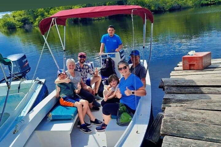 Lamanai Mayan Ruins Riverboat Tour from Belize City — Guided Day Trip with Lunch