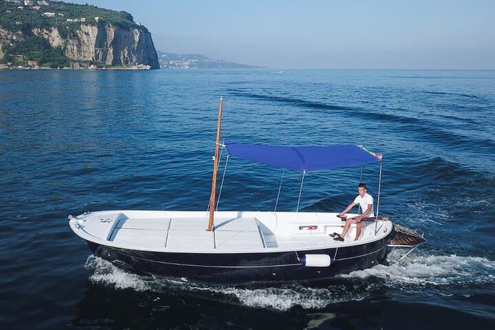 Half-Day Boat Trip Around Capri: Caves, Swimming & Snorkeling photo 3