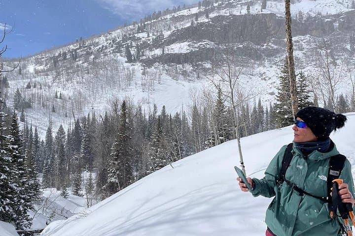 Backcountry Snowshoeing near Park City: Guided 4-Hour Wasatch Winter Trek photo 2