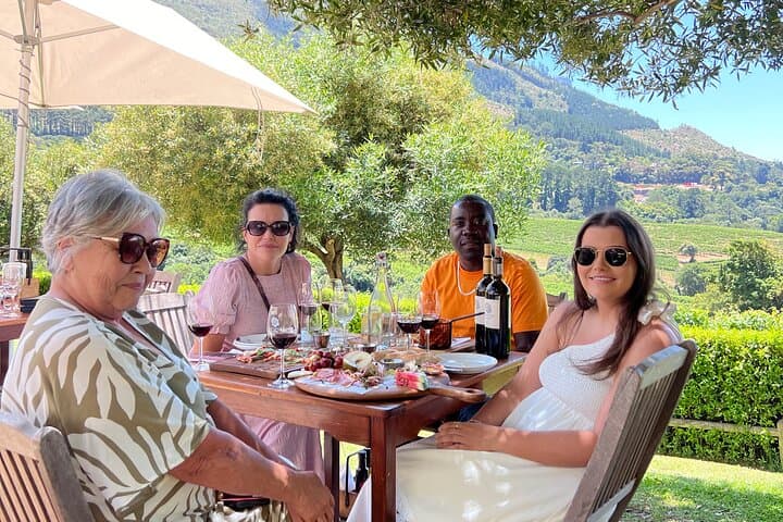 Table Mountain & Cape Winelands: Cable Car Summit and Wine-Tasting Day Tour photo 5